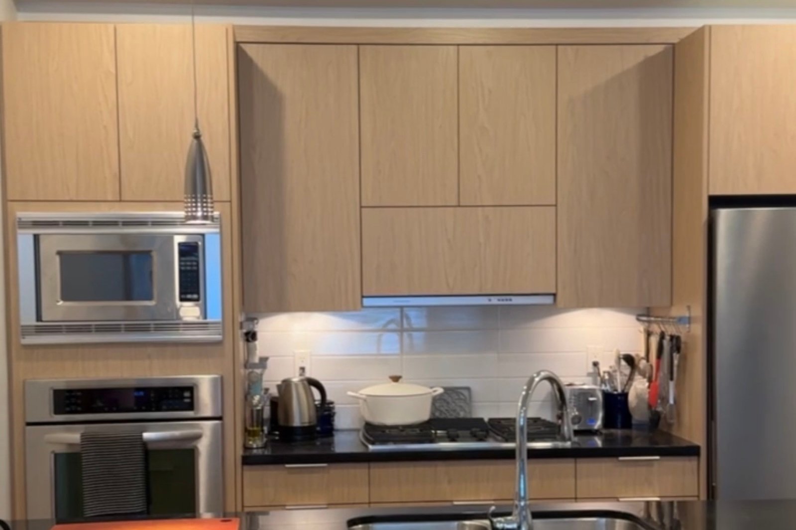 cabinet refacing vancouver