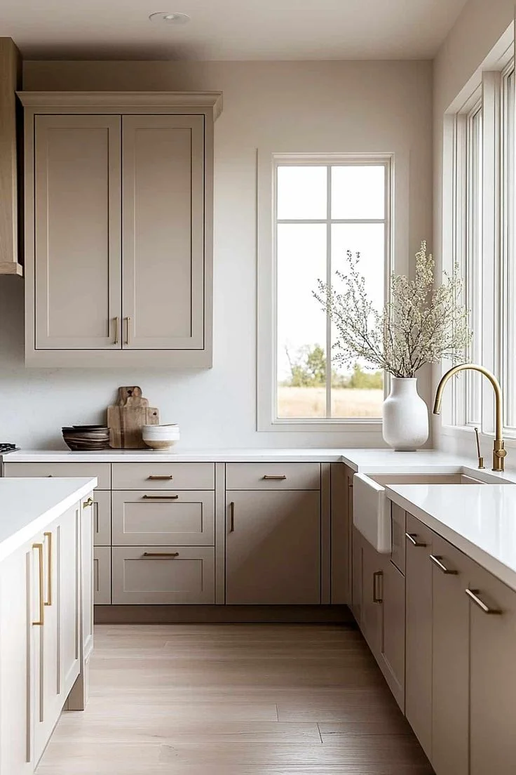 10 Timeless Kitchen Cabinet Colors for a Lasting, Stylish Space