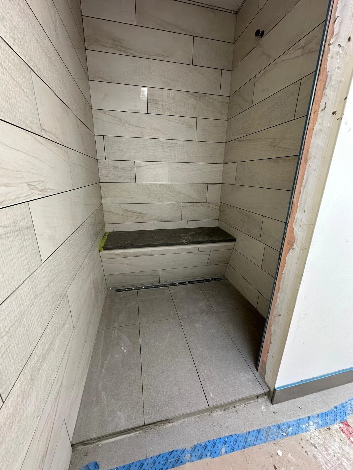 Shower Tile w/bench