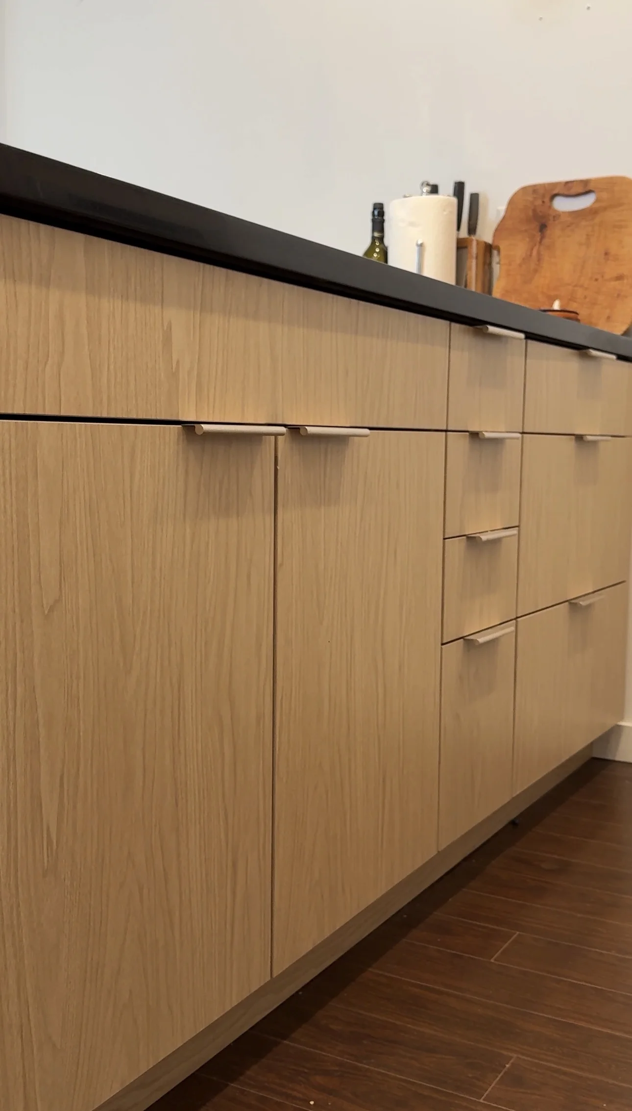 Kitchen cabinet hardware